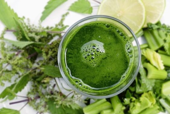 zelene smoothie celer